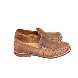 Tommy Bahama Felton Loafer Nubuck Perforated Leather SlipOn Casual Shoe Tan 8.5M